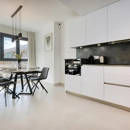 Old Town With A Sea View Os *