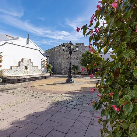 Old Town With A Sea View Os *