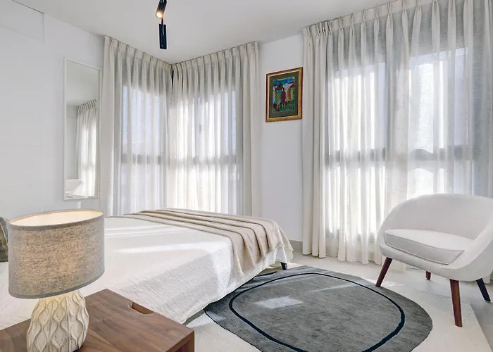 Old Town With A Sea View Os Апартаменты